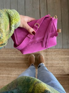 Mini Lola Wavy Fuchsia Suede