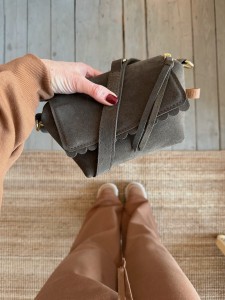 Mini Lola Wavy Mouse Suede