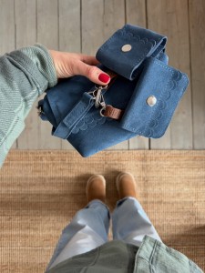 Mini Lola Two Wavy Baltic Suede + Headphone Case + Card Holder