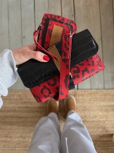 Mobiler Leopard IV Red + Black Braided + Wallet 
