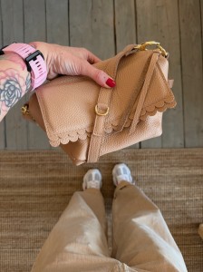 Mid Lola Two Wavy Beige