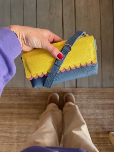 Mobiler Two Wavy Jeans + Banana