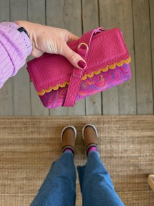 Mobiler Two Wavy Paisley Fuchsia Nubuck + Fuchsia