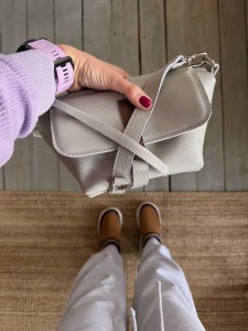 Mid Lola Full Pale Grey