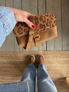 Mobiler Coffee + Deer Nubuck Leopard IV