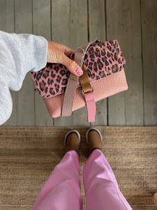 Mobiler Blush + Leopard III Pink Nubuck