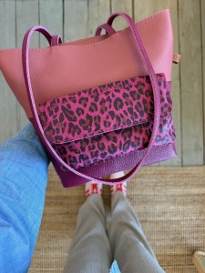 Totet Pocket Shamal + Fuchsia + Leopard III Fuchsia Nubuck
