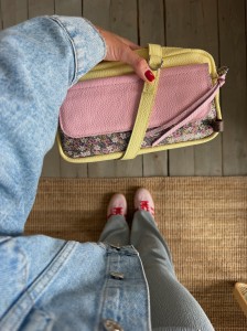 Long Travel'r Classic Canarino + Pale Pink + Floral