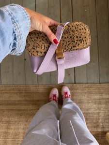 Mid Mobiler Lila + Leopard II Suede