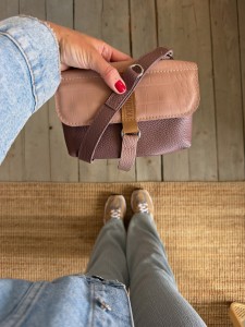 Mid Mobiler Balsamic + Croco II Nude + Nude