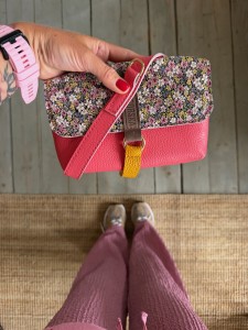 Mid Mobiler Candy Pink + Floral