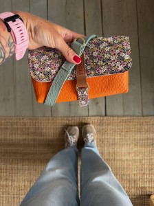 Mobiler Orange + Cielo + Floral