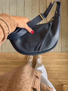 Fananana Navy Blue Ready to Go!