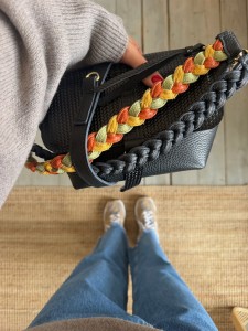 Mid Lola Black + Lazy Braided Black 