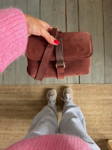 Mid Mobiler Muscat Suede