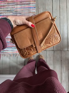 Mini Pocket Toffee + Deer Nubuck + Sand Roses 