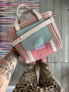 ClassyClap Nude + Cielo + Sweet Pink Roses + Seashell 