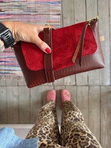 MiniMini Clap Lazy Braided Dark Brown + Red Roses Nubuck 