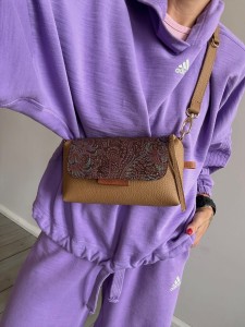 MiniMini Clap Coffee + Pastel Paisley Nubuck 