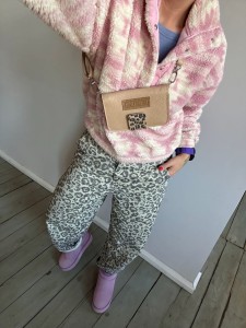 XS Beige + Leopard III 