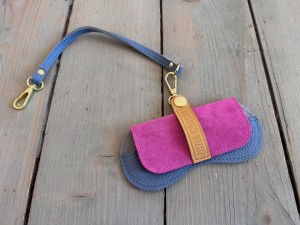 Sunglasses Jeans + Fuchsia Suede