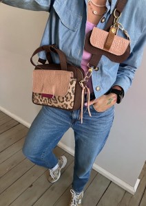 KOMPLET: Bigger Pocket Choco Elephant Nubuck + Nude Croco II + Leopard IV Suede + Sunglasses Case 