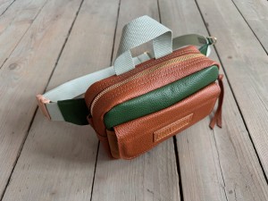 Traveller v.2 Chestnut + Green + Light Caramel