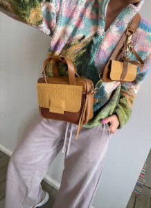 KOMPLET: Bigger Pocket Caramel Plain Armani + Braided Honey + Sunglasses Case 