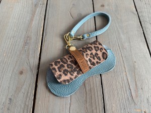 Sunglasses Case Cielo + Leopard III Beige Nubuck Ready to Go! 
