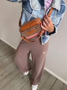 Traveller 2 v. classic Toffee + Leopard II Camel Suede + Pink Korodo 