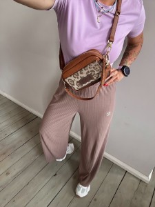Traveller 2 v. classic Walnut + Leopard IV Suede + Taupe Croco II 